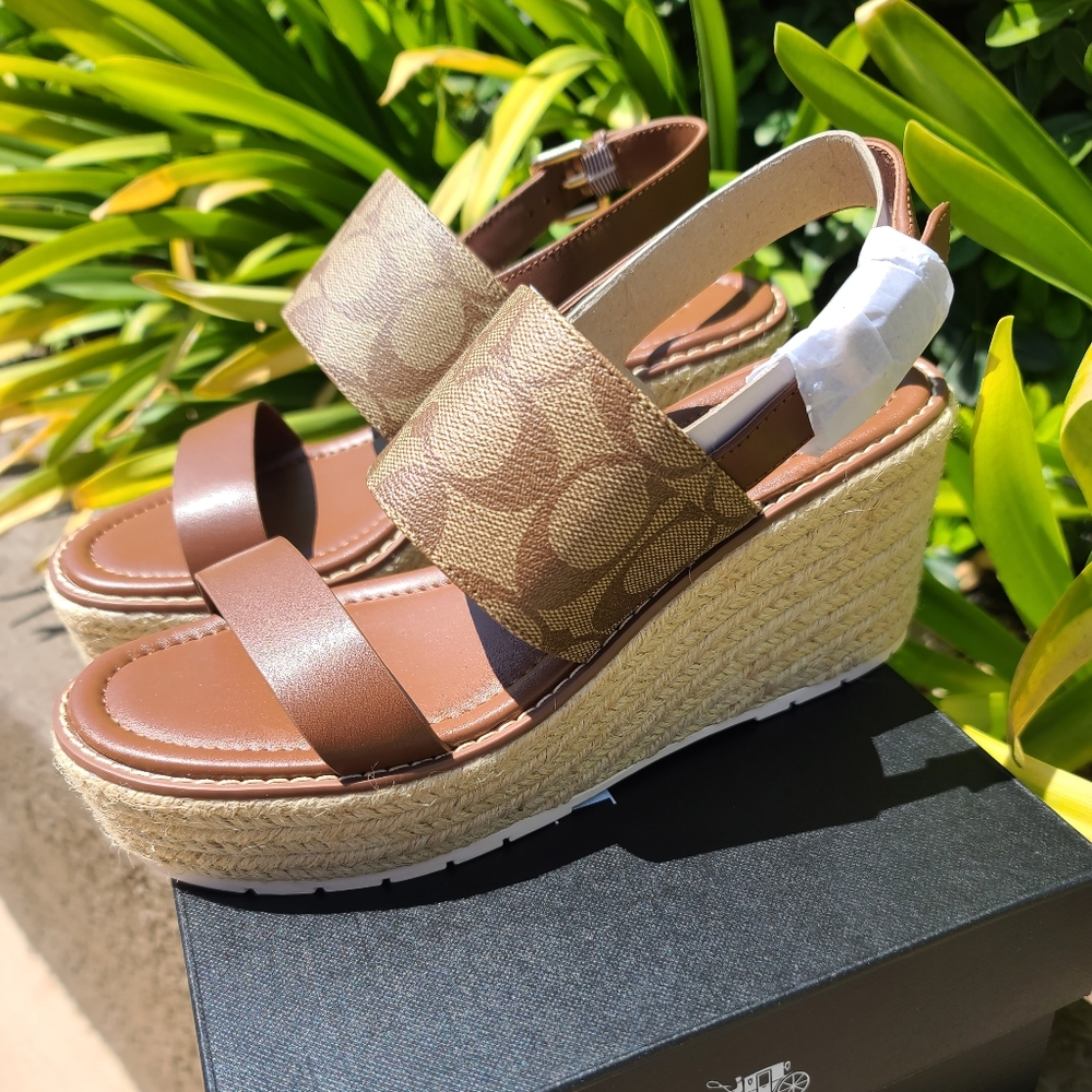 COACH Canvas Kami Wedge/saddle - Picture 2 of 7